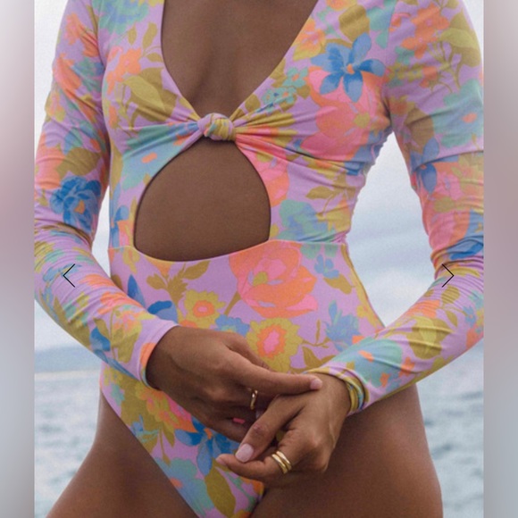Billabong Other - Billabong Pick Me Up Long Sleeve Bodysuit Swimsuit UPF 50+ sun protection